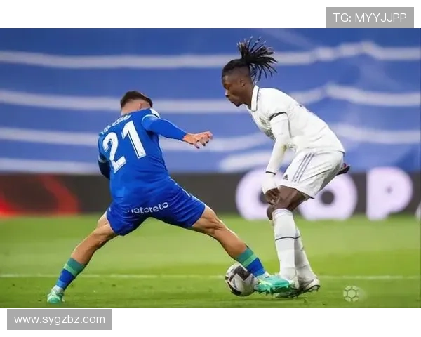 卡马文加主张停赛十分钟无碍